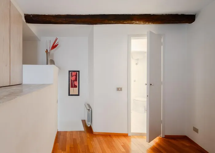 Appartement Quiet Open Space Near The Colosseum Rome